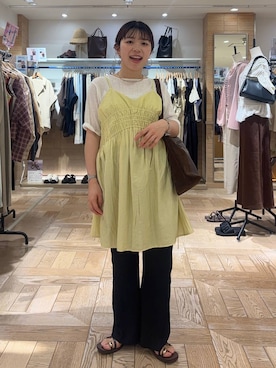 「LOWRYS FARM（ローリーズファーム）のクリンクルワッシャーミニワンピース  1032198（ワンピース、イエロー系）」を使った、nanamoueさん（レディース）の夏コーディネート