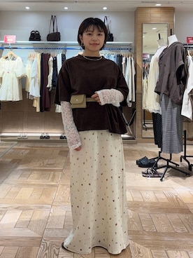 「LOWRYS FARM（ローリーズファーム）のベロアレースレイヤードＴ　1063262（Tシャツ/カットソー、ブラウン系）」を使った、nanamoueさん（レディース）の夏コーディネート
