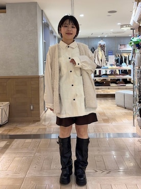 「LOWRYS FARM（ローリーズファーム）のアイテム（シャツ/ブラウス）」を使った、nanamoueさん（レディース・154cm）の秋コーディネート