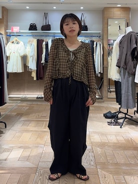 「LOWRYS FARM（ローリーズファーム）のスタイルＵＰクロスカップキャミ　100757（Tシャツ/カットソー、ホワイト系）」を使った、nanamoueさん（レディース）の夏コーディネート