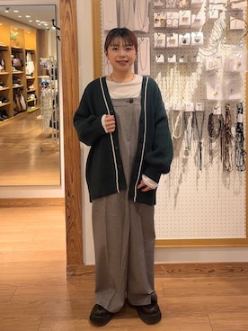 「おでかけ」｜「アイテム（サロペット/オーバーオール）」を使った、nanamoueさん（レディース・154cm）の秋コーディネート