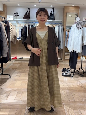 「LOWRYS FARM（ローリーズファーム）のスタイルＵＰクロスカップキャミ　100757（Tシャツ/カットソー、ホワイト系）」を使った、nanamoueさん（レディース）の春コーディネート