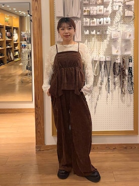 「アイテム（オールインワン・サロペット）」を使った、nanamoueさん（レディース・154cm）の秋コーディネート