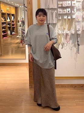 「アイテム（スウェット、シルバー系）」を使った、nanamoueさん（レディース・154cm）の夏コーディネート