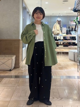 「LOWRYS FARM（ローリーズファーム）のモカシンビットローファー 1064725（ローファー、ブラック系）」を使った、nanamoueさん（レディース）の秋コーディネート