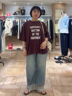 「LOWRYS FARM（ローリーズファーム）のメランジロゴTEE　1048840（Tシャツ/カットソー、レッド系）」を使った、nanamoueさん（レディース）の夏コーディネート