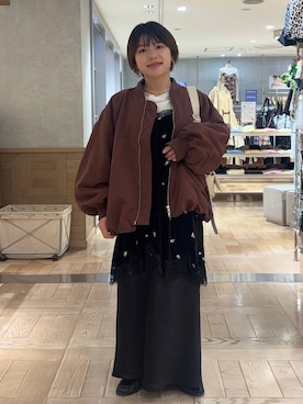 「LOWRYS FARM（ローリーズファーム）の【500mlペットボトル収納可】フラップショルダーＢＡＧ 1046881（ショルダーバッグ、ホワイト系）」を使った、nanamoueさん（レディース）の秋コーディネート