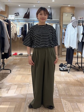 「LOWRYS FARM（ローリーズファーム）のソフリネンワイドパンツ 621564（スラックス、グリーン系）」を使った、nanamoueさん（レディース）の春コーディネート