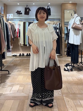 「LOWRYS FARM（ローリーズファーム）のスタイルＵＰクロスカップキャミ　100757（Tシャツ/カットソー、ホワイト系）」を使った、nanamoueさん（レディース）の夏コーディネート