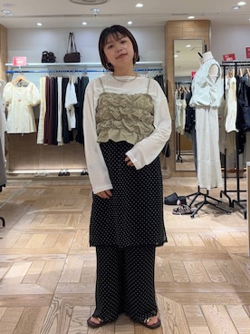「LOWRYS FARM（ローリーズファーム）のシャーリングビスチェ　1046445（ベスト、ベージュ系）」を使った、nanamoueさん（レディース）の夏コーディネート