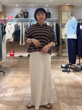 「LOWRYS FARM（ローリーズファーム）のストレッチサテンスカート　 290120（スカート、ホワイト系）」を使った、nanamoueさん（レディース）の夏コーディネート