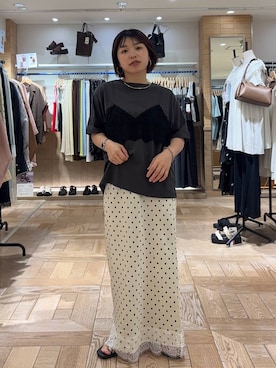 「LOWRYS FARM（ローリーズファーム）のレースドッキングＴＥＥ　1043045（Tシャツ/カットソー、グレー系）」を使った、nanamoueさん（レディース）の夏コーディネート