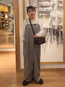 「おでかけ」｜「アイテム（サロペット/オーバーオール）」を使った、nanamoueさん（レディース・154cm）の秋コーディネート