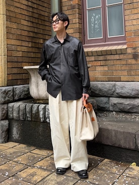 「COMOLI（コモリ）のアイテム」を使った、おさゆうさん（メンズ・168cm）の春コーディネート