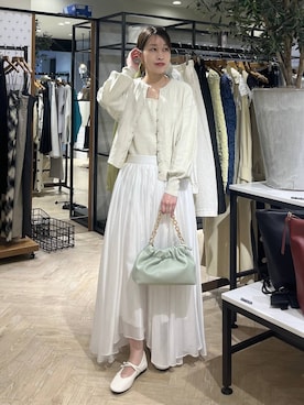 「A part by（アパートバイ）のアイレットアミショートカーディガン（カーディガン/ボレロ、ホワイト系）」を使った、hinakoさん（レディース・157cm）の春コーディネート