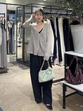 「A part by（アパートバイ）のチェーン2WAYBAG（ショルダーバッグ、グリーン系）」を使った、hinakoさん（レディース・157cm）の春コーディネート