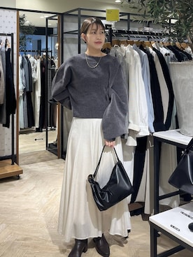 「アイテム（バレッタ/ヘアクリップ）」を使った、hinakoさん（レディース・157cm・20代）の秋コーディネート