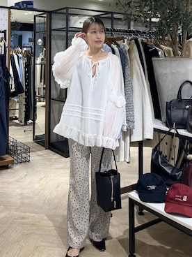 「VELETTO（ベレット）の【セレクト】VELETTO_バケツトート（ショルダーバッグ、ブラック系）」を使った、hinakoさん（レディース・157cm）の春コーディネート