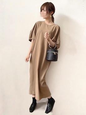 「アイテム（アナログ腕時計、ピンク系）」を使った、みみみさん（レディース・163cm）の春コーディネート