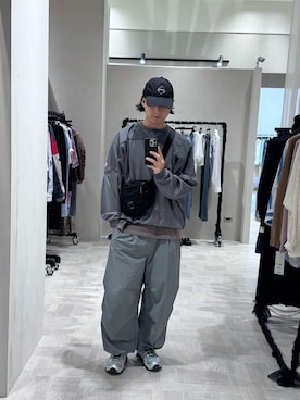 「アイテム（ボディバッグ/ウエストポーチ）」を使った、大庭葉藏さん（メンズ・178cm）の秋コーディネート