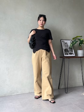 「prose verse（プロズヴェール）のストレートチノパンツ（チノパンツ、ベージュ系）」を使った、みーやんさん（レディース・155cm）の春コーディネート