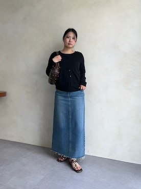 「prose verse（プロズヴェール）のバックスリットデニムナロースカート（スカート、ブルー系）」を使った、みーやんさん（レディース・155cm）の春コーディネート