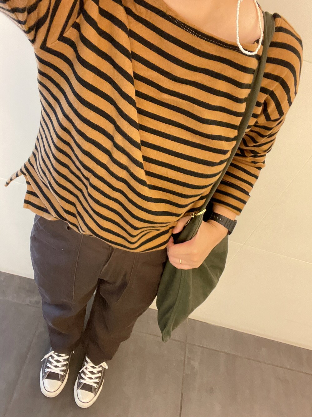 「B:MING by BEAMSのアイテム（その他パンツ、ブラウン系）」を使った、___chairoさん（レディース・155cm）の秋コーディネートの1枚目の写真