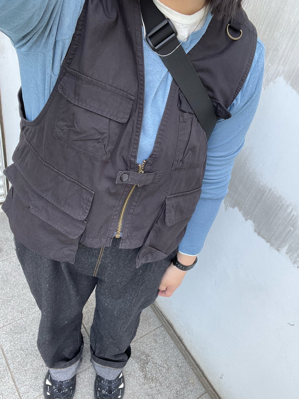 「niko and...の3WAYフィッシングベスト（ベスト、グレー系）」を使った、___chairoさん（レディース・155cm）の春コーディネートの1枚目の写真