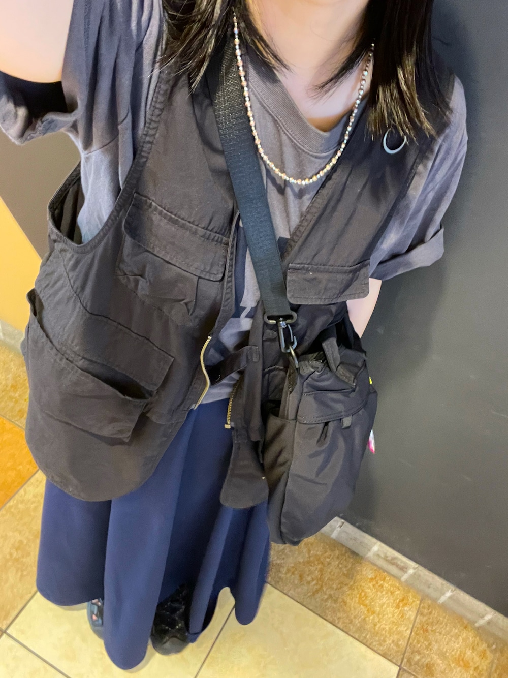 「niko and...の3WAYフィッシングベスト（ベスト、グレー系）」を使った、___chairoさん（レディース・155cm）の春コーディネートの1枚目の写真