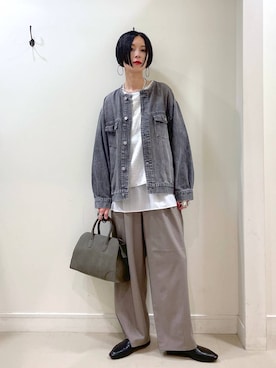 「アイテム（デニムジャケット）」を使った、るんるんさん（レディース・168cm）の秋コーディネート