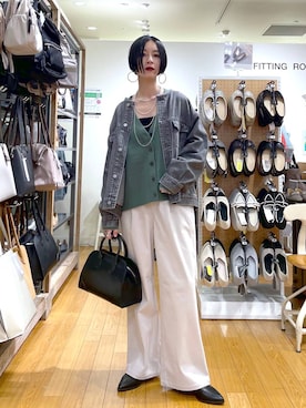 「アイテム（デニムジャケット）」を使った、るんるんさん（レディース・168cm・30代）の秋コーディネート