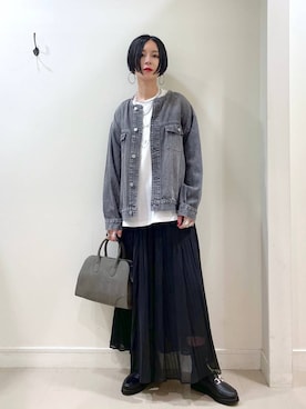 「アイテム（デニムジャケット）」を使った、るんるんさん（レディース・168cm・30代）の秋コーディネート