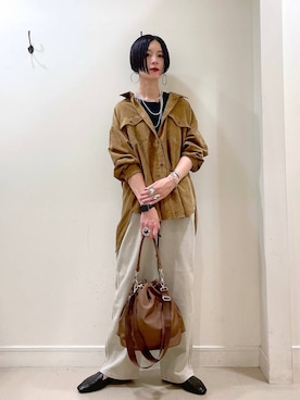 「アイテム（その他シューズ）」を使った、るんるんさん（レディース・168cm）の秋コーディネート