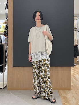 「GLOBAL WORK（グローバルワーク）の2WAYキャンバスZIPショルダーM/288514（ショルダーバッグ、ホワイト系）」を使った、るんるんさん（レディース・168cm）の春コーディネート