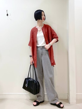 「アイテム（バングル/リストバンド）」を使った、るんるんさん（レディース・168cm・30代）の夏コーディネート