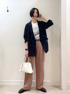 「アイテム（テーラードジャケット）」を使った、るんるんさん（レディース・168cm・30代）の秋コーディネート