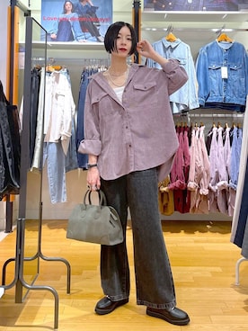 「GLOBAL WORK（グローバルワーク）のGOODデニムバギーパンツ/498388（デニムパンツ）」を使った、るんるんさん（レディース・168cm）の秋コーディネート