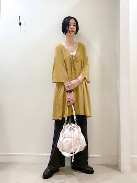 「アイテム（ブレスレット）」を使った、るんるんさん（レディース・168cm・30代）の秋コーディネート