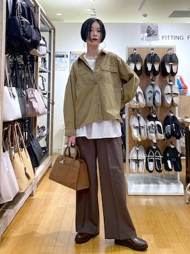 「アイテム（タンクトップ）」を使った、るんるんさん（レディース・168cm・30代）の秋コーディネート