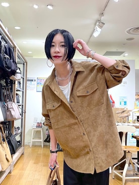 「アイテム（ブレスレット）」を使った、るんるんさん（レディース・168cm・30代）の秋コーディネート