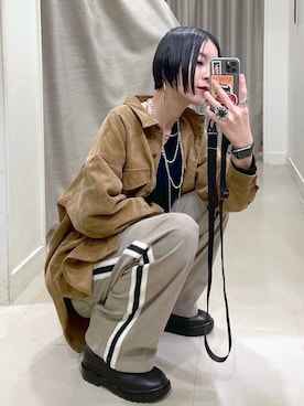 「GLOBAL WORK（グローバルワーク）のクリーンコーデュロイ/トラックパンツ/CLEAN MODE/589312（その他パンツ）」を使った、るんるんさん（レディース・168cm）の秋コーディネート