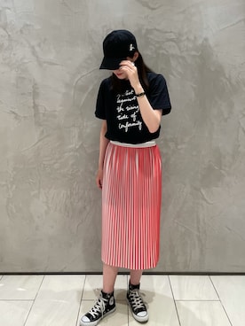 「agnesb」｜「アイテム（帽子）」を使った、agnes b. 新宿伊勢丹店さん（レディース・170cm）の夏コーディネート