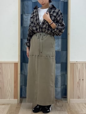「アイテム（デニムスカート）」を使った、cepo公式さん（レディース・160cm）の秋コーディネート