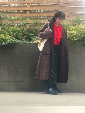 「ローリーズファーム(LOWRYS FARM)」｜「アイテム（チェスターコート）」を使った、Linoさん（レディース・167cm）の冬コーディネート