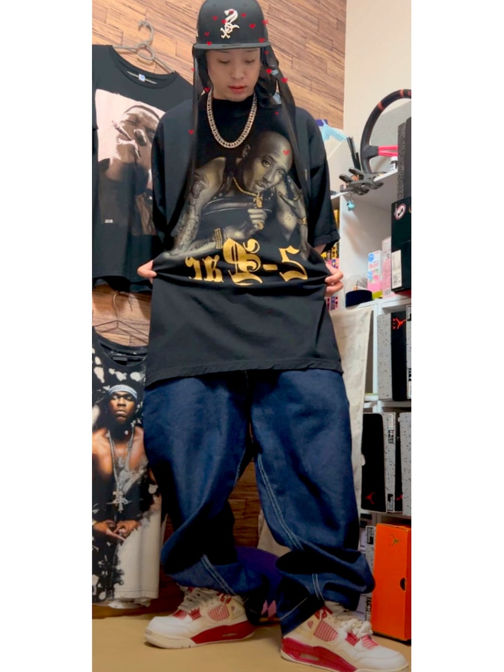 「B系、カールカナイ、HIPHOP、2PAC」｜「KARL KANIのアイテム（デニムパンツ、ブルー系）」を使った、takahiroさん（メンズ・172cm）の秋コーディネートの1枚目の写真