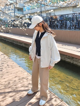 「tiptop（ティップトップ）のビッグシルエットマウンテンパーカー（マウンテンパーカー、ホワイト系）」を使った、ｐａｎａさん（レディース・162cm）の春コーディネート