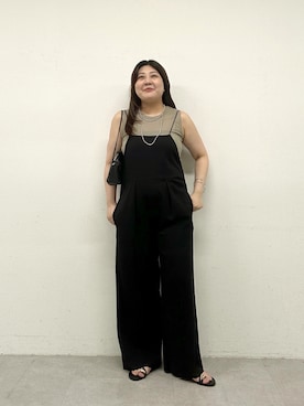 「Omekashi（オメカシ）のジョーゼットキャミサロペット（サロペット/オーバーオール、ブラック系）」を使った、hayataさん（レディース・164cm）の春コーディネート