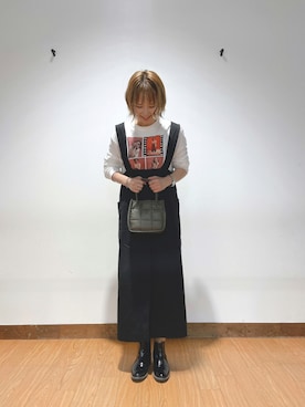 「RODE SKO」｜「アイテム（ジャンパースカート）」を使った、けいさん（レディース・163cm）の秋コーディネート