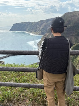 「アイテム（ダウンベスト）」を使った、えりさん（レディース・158cm）の秋コーディネート