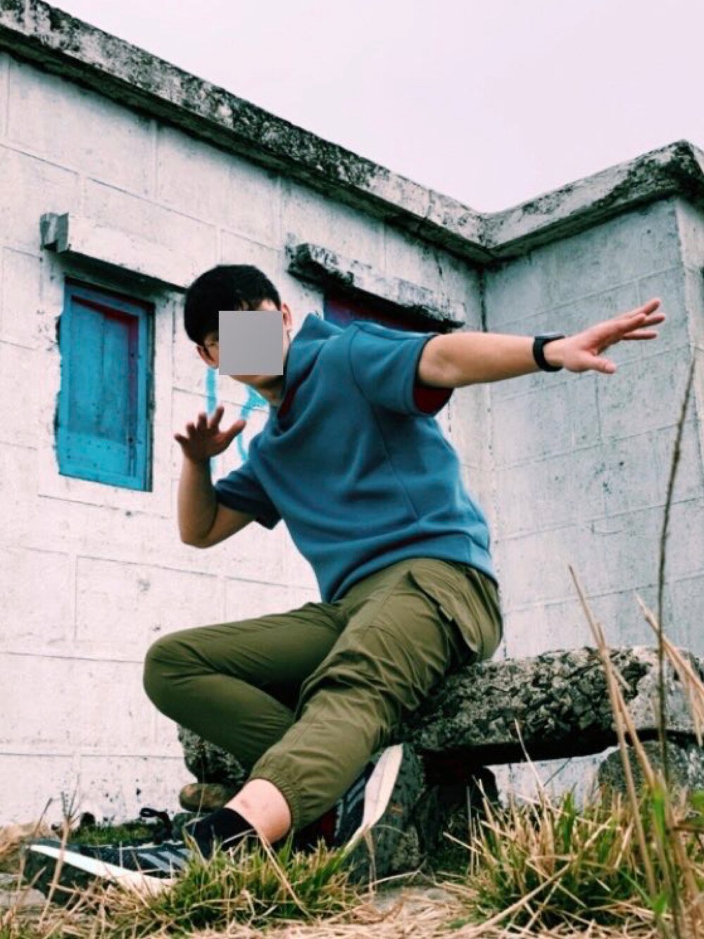 「GUのアイテム（パーカー、ブルー系）」を使った、Ki_zxcvbさん（メンズ・180cm）の冬コーディネートの1枚目の写真